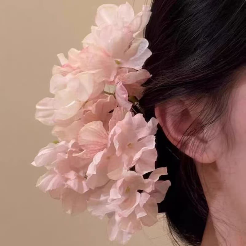 Pink artificial flower hairpin