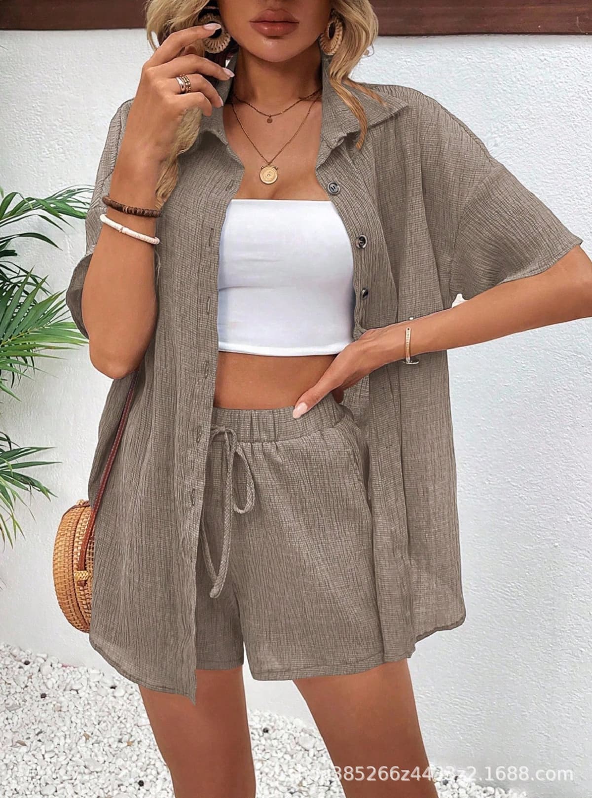 Khaki color