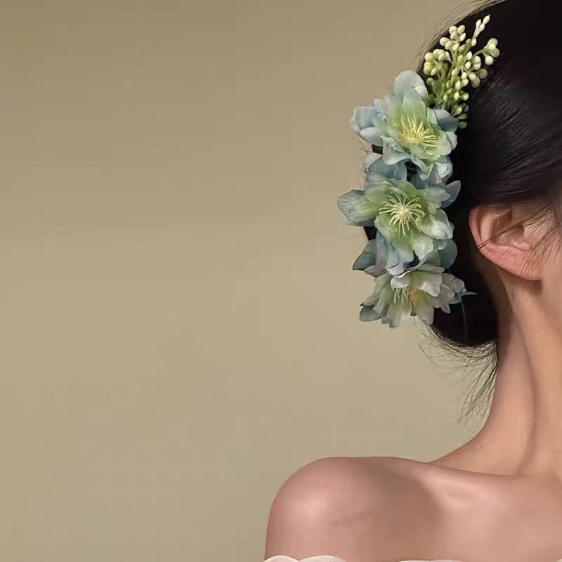 Green flower hair comb