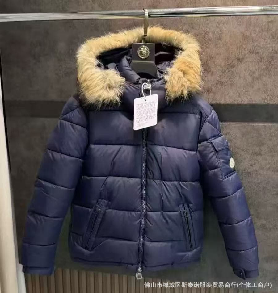 Navy blue fur collar