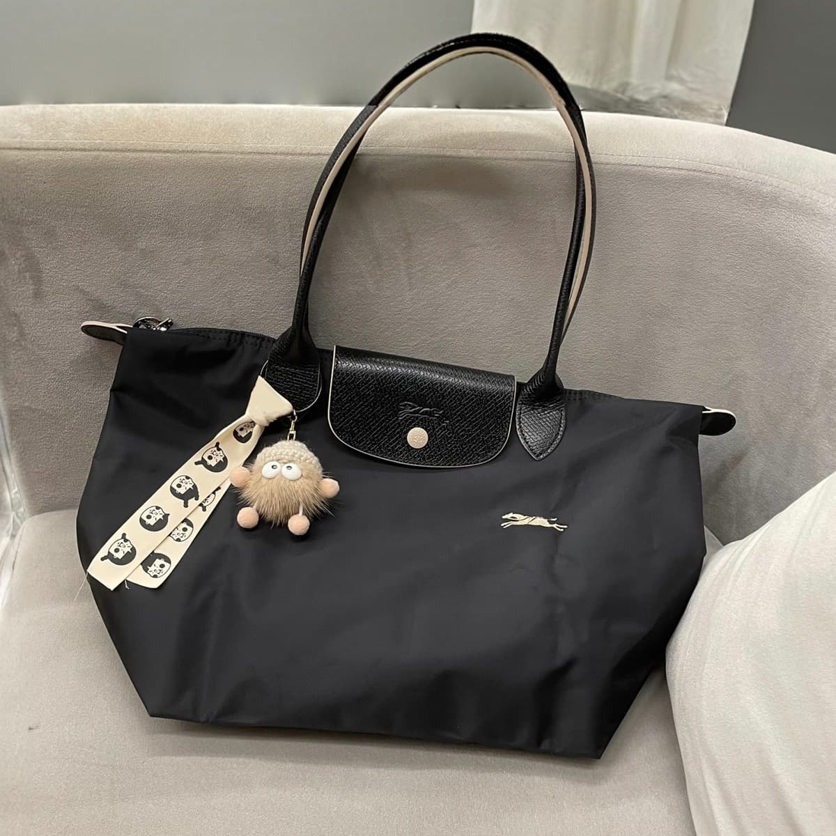 Anniversary black