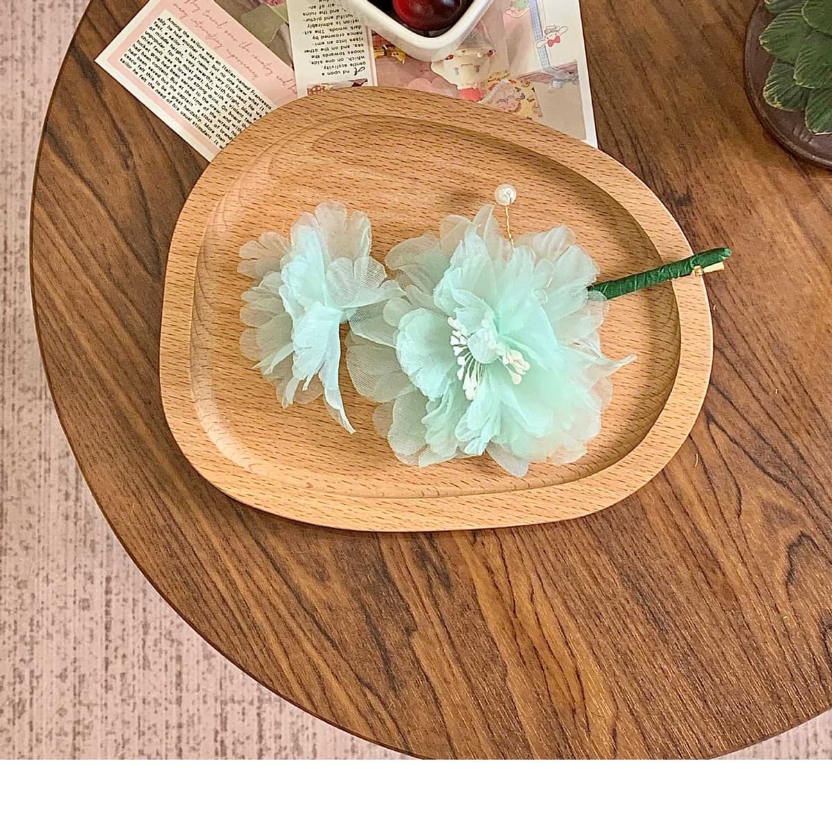 Clear mist flower shadow・mint green breeze