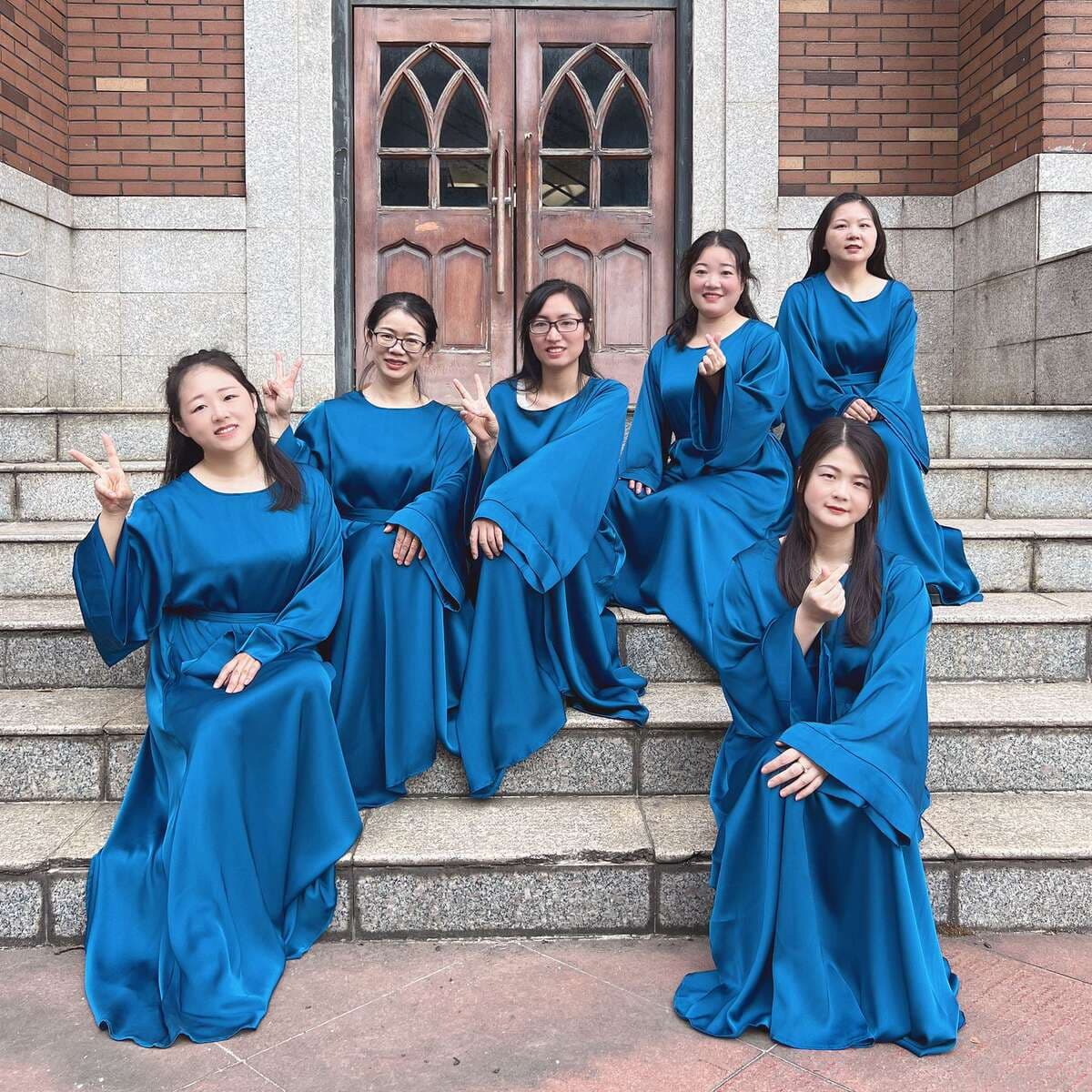 2023loriya simple temperament solid color wedding bridesmaid dress robe dress 4