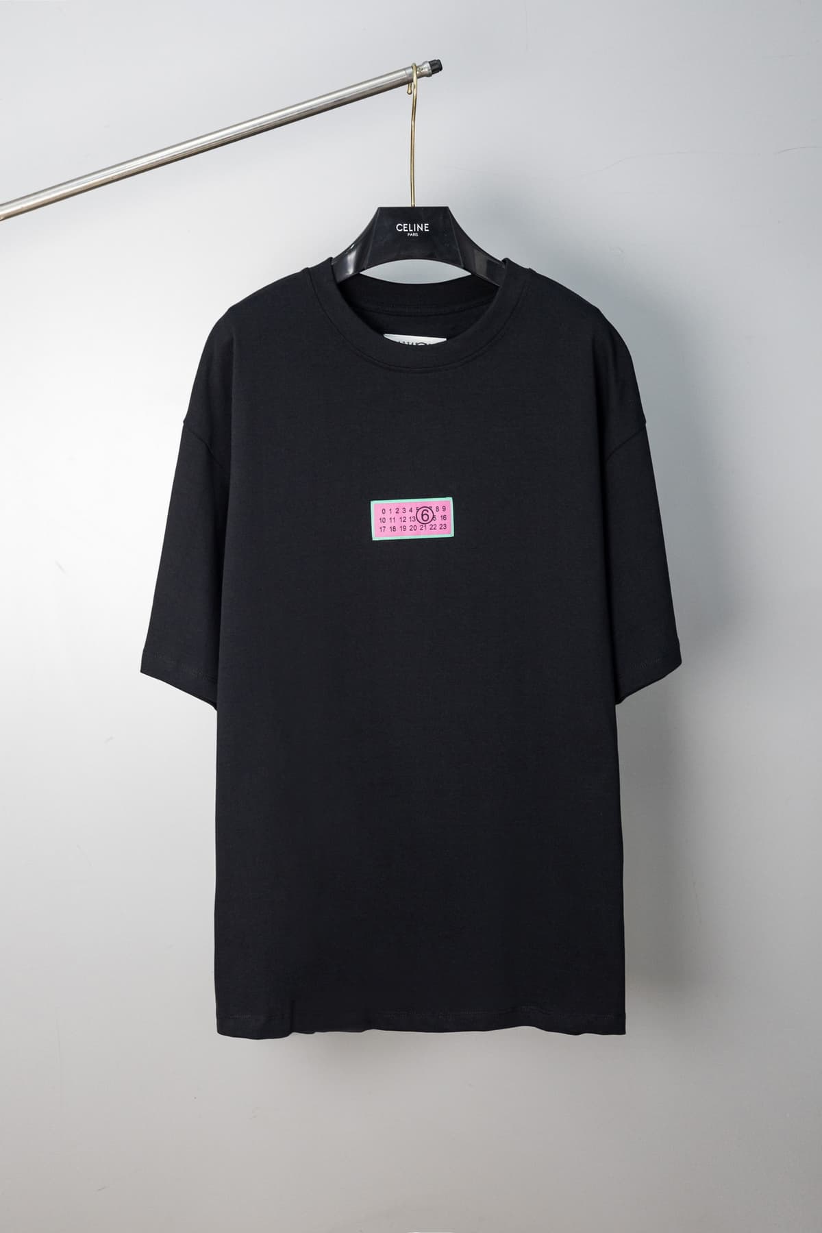 885 black