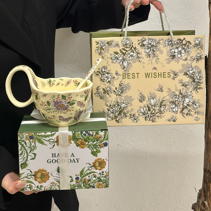 Curved handle cup - gesang flower + flower spoon + portable gift box + flower gift bag