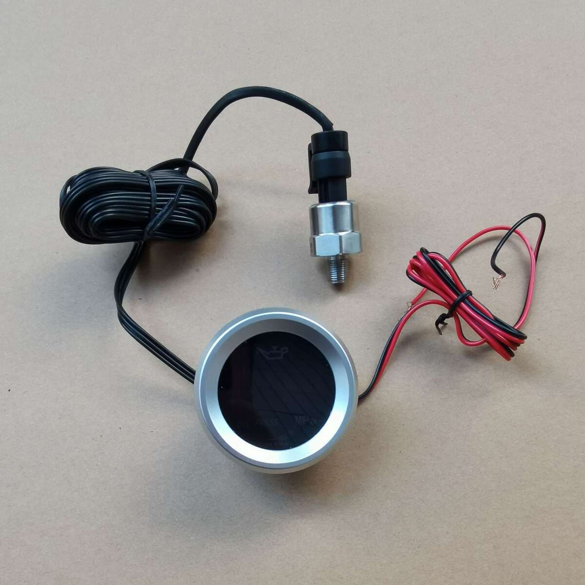 Cross-border car 12/24v Universal round Digital Display oil gauge round 52MM with sensor flashing alarm electronic 3