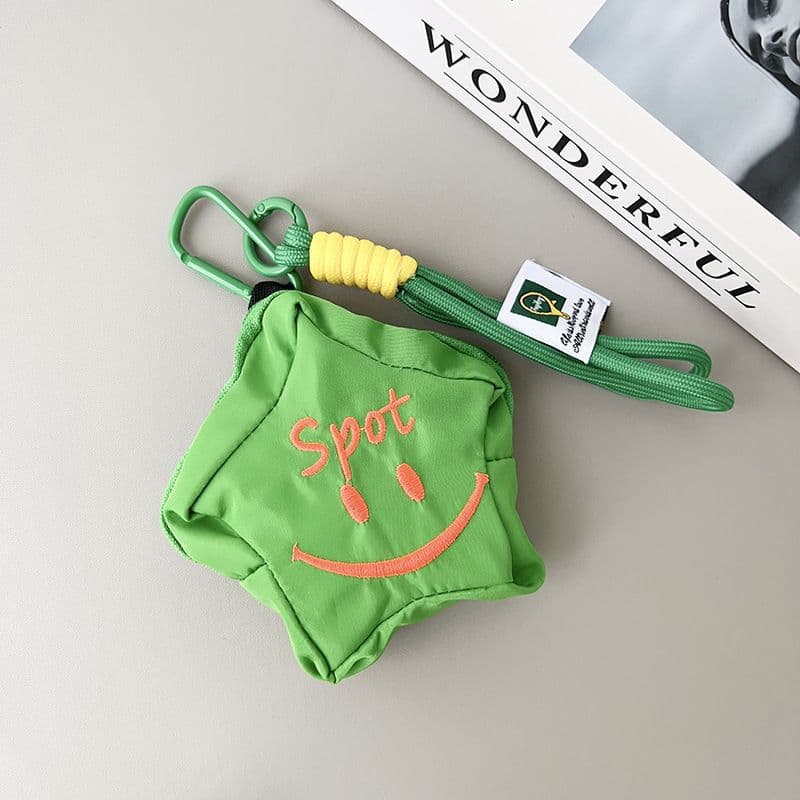 [pentagonal smiley green] + green label lanyard