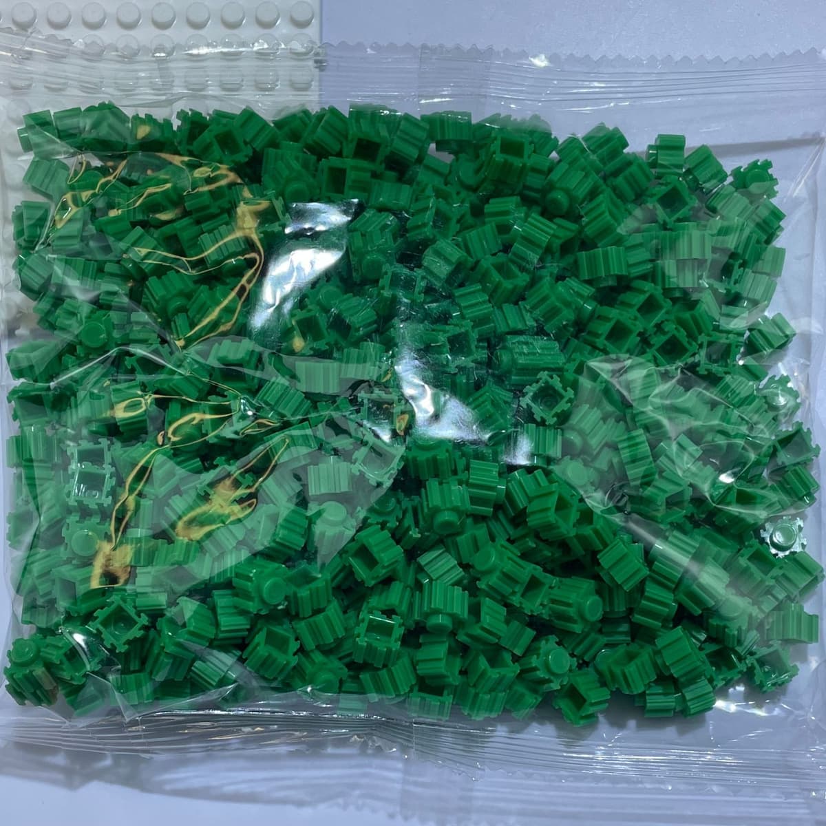 Light green 550 pieces