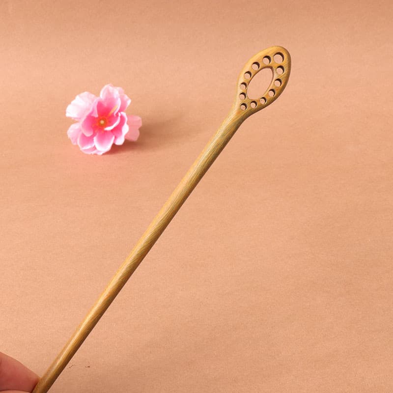 Green sandalwood--round head star and moon (18cm)