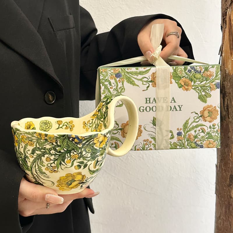 Curved handle cup - spring flower + portable gift box