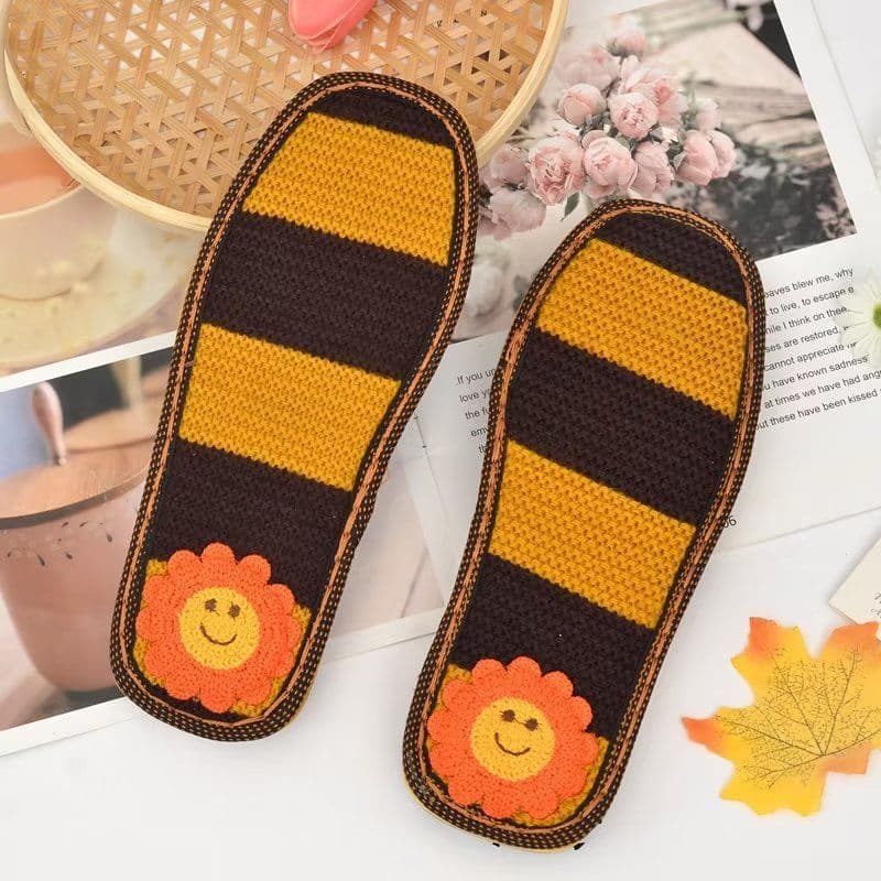 Wool with flowers (Coffee + yellow)