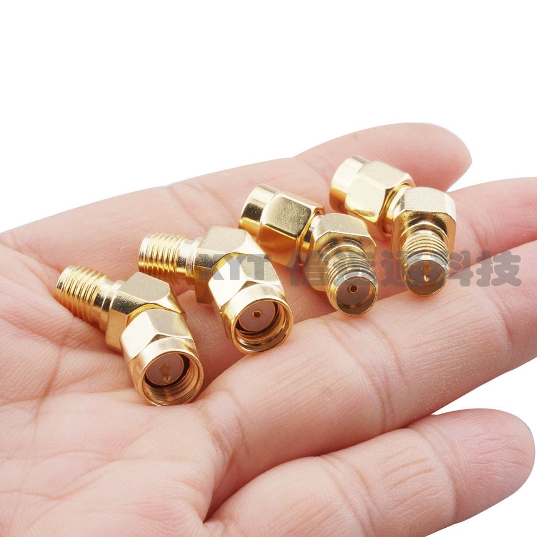 Sma Male to Female 45 Degree Connector through Gold Plating Can Be Customized According to the Sample Male and Female Interconnection Device 2