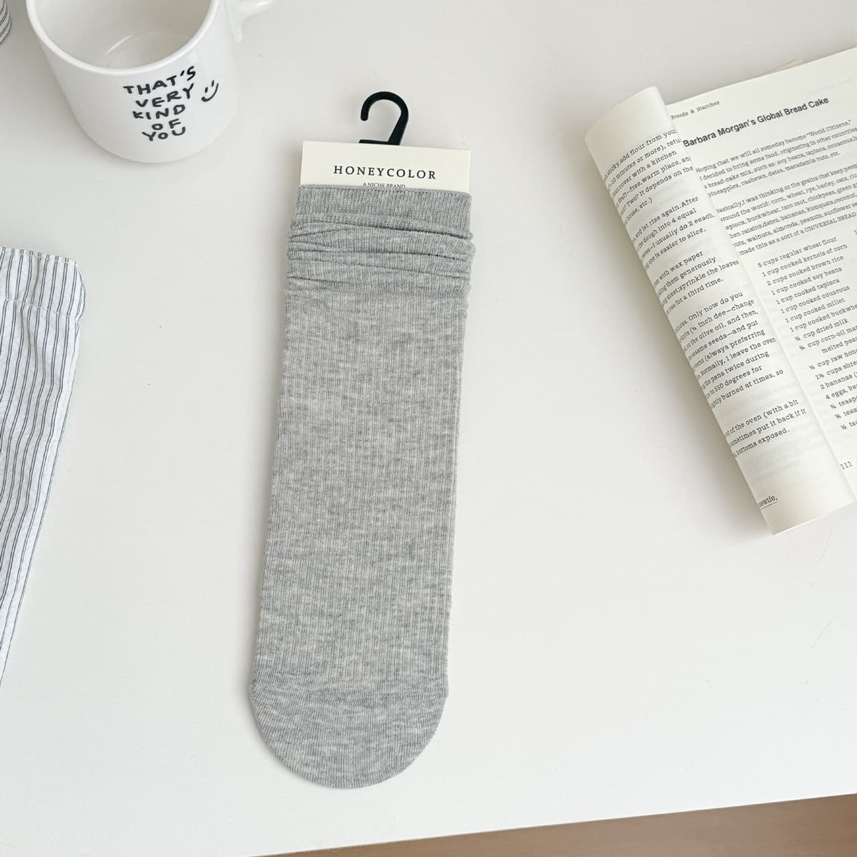 Jn【6029】pile of socks - light gray
