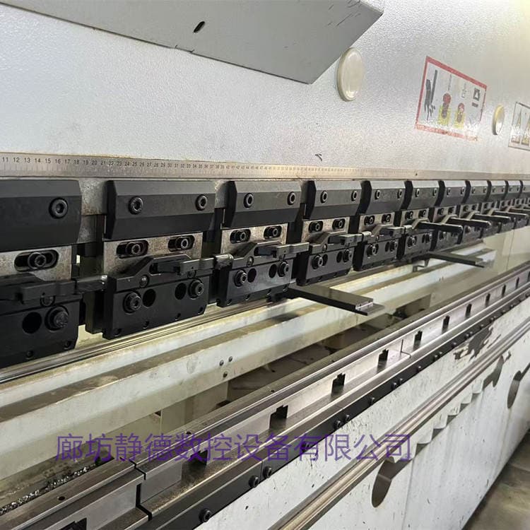 İşlənmiş Alman TruBend 1100 CNC əymə dəzgahı 3
