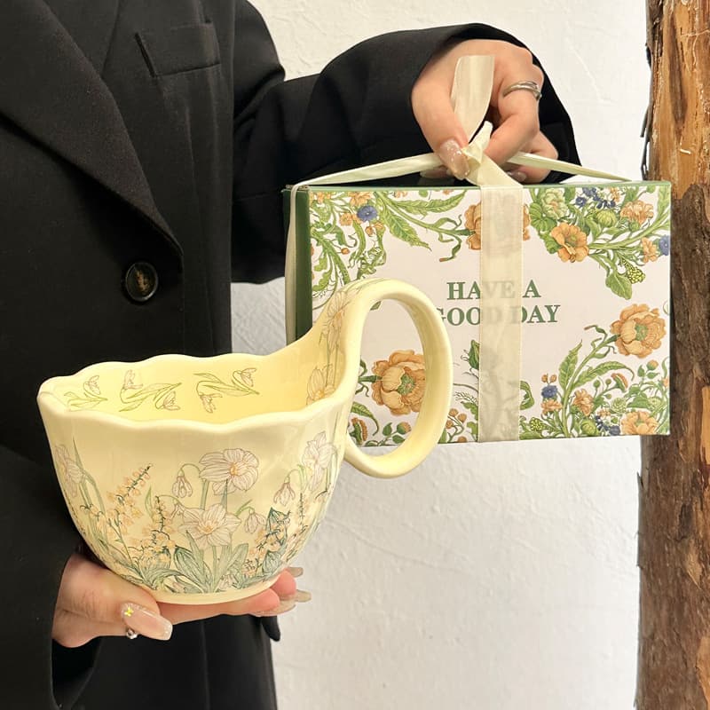 Curved handle cup - campanula + portable gift box