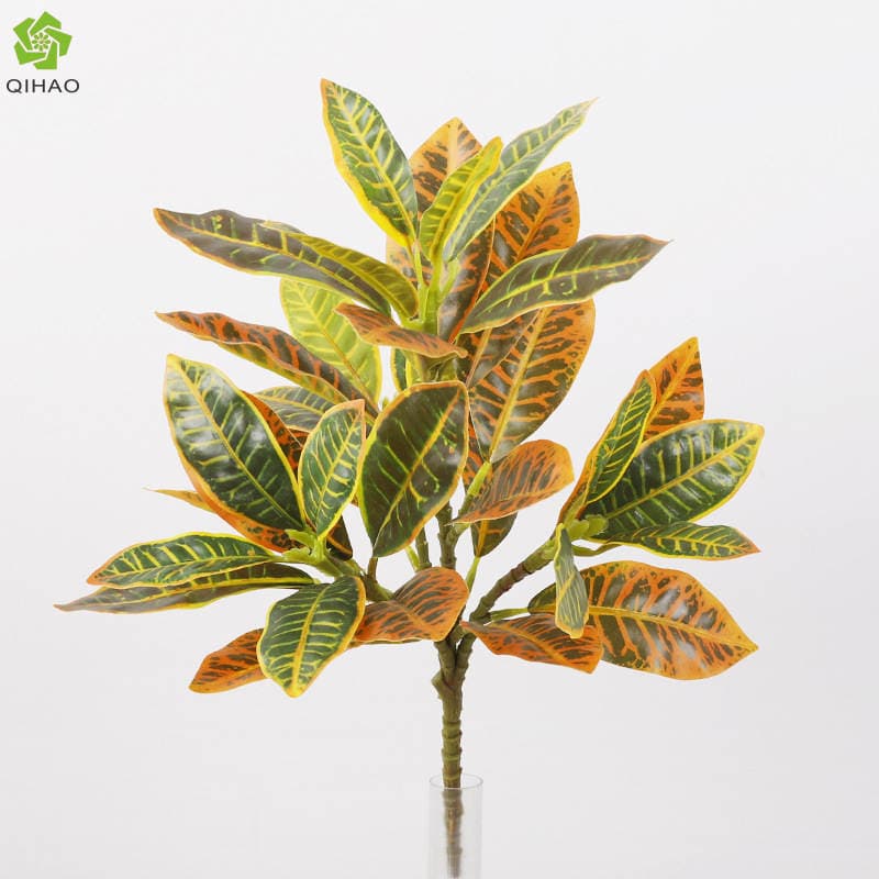 Artificial Green Plants, Golden-Sprinkled Banyan Trees, Color-Changing Leaves, Engineering Garden Landscaping Ornaments, Indoor Decoration, Artificial Golden-Sprinkled Banyan Trees Wholesale 1