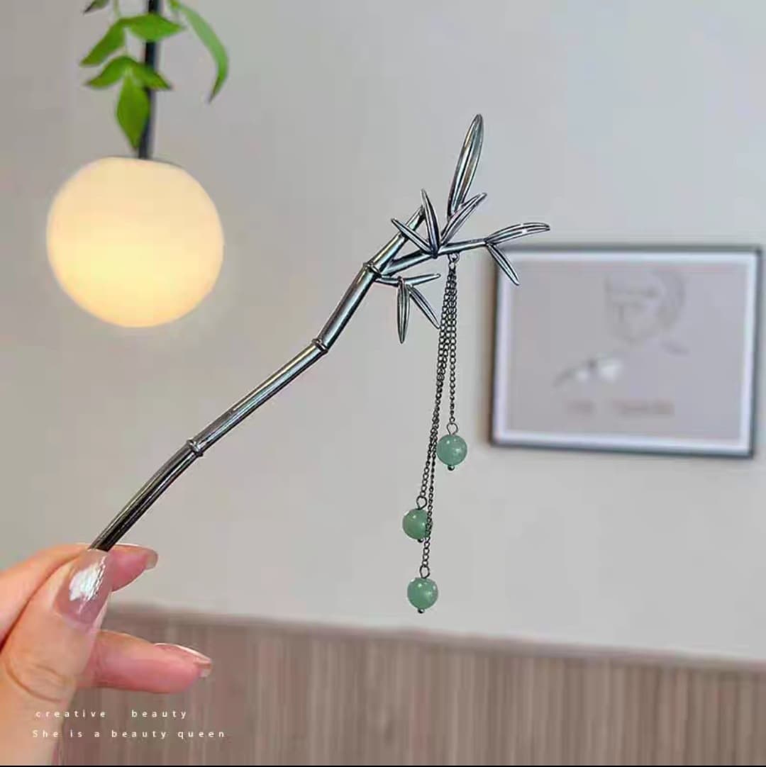 Gun black bamboo tassel