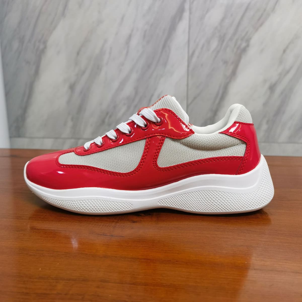 Yun prada red