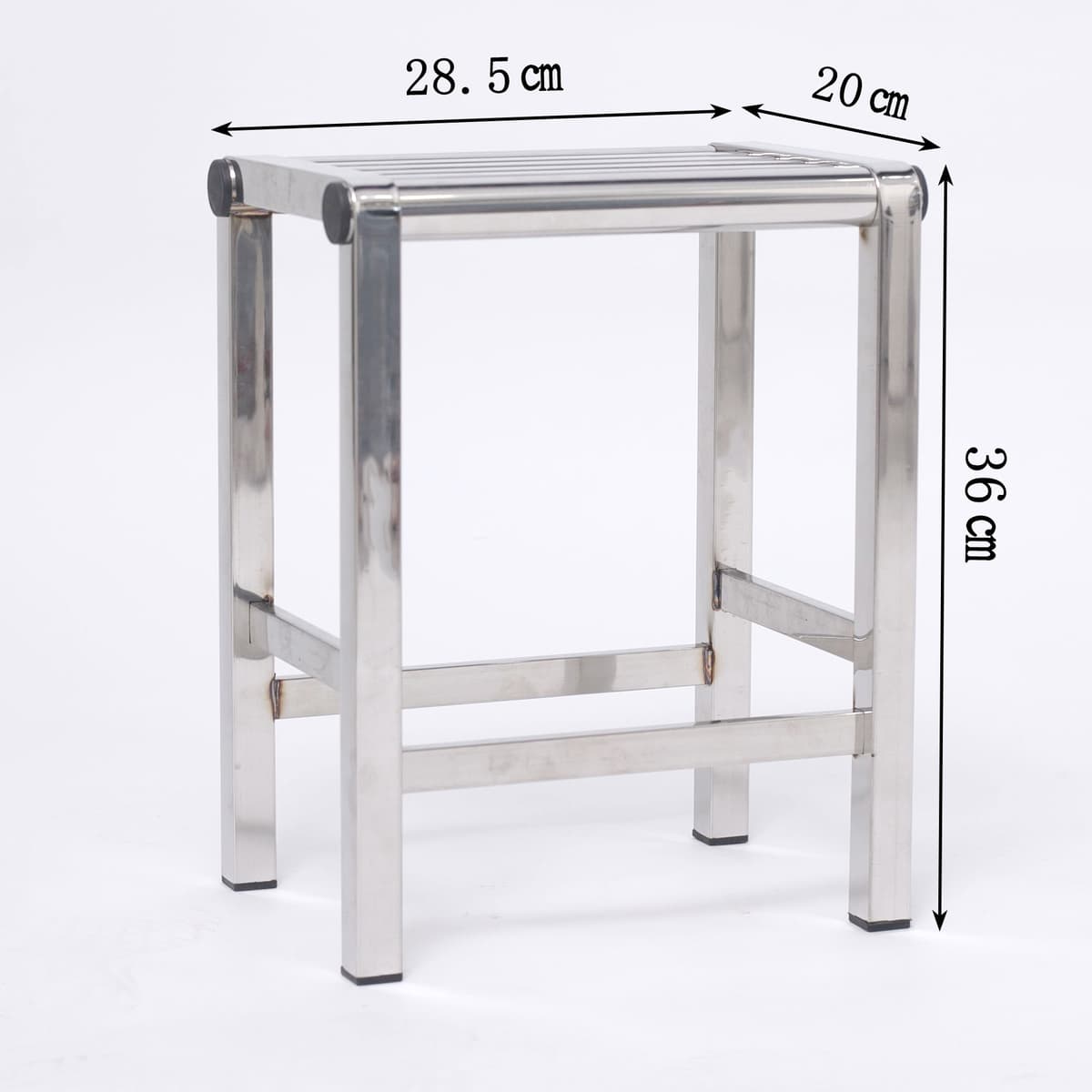 28cm long and 20cm wide [35cm]