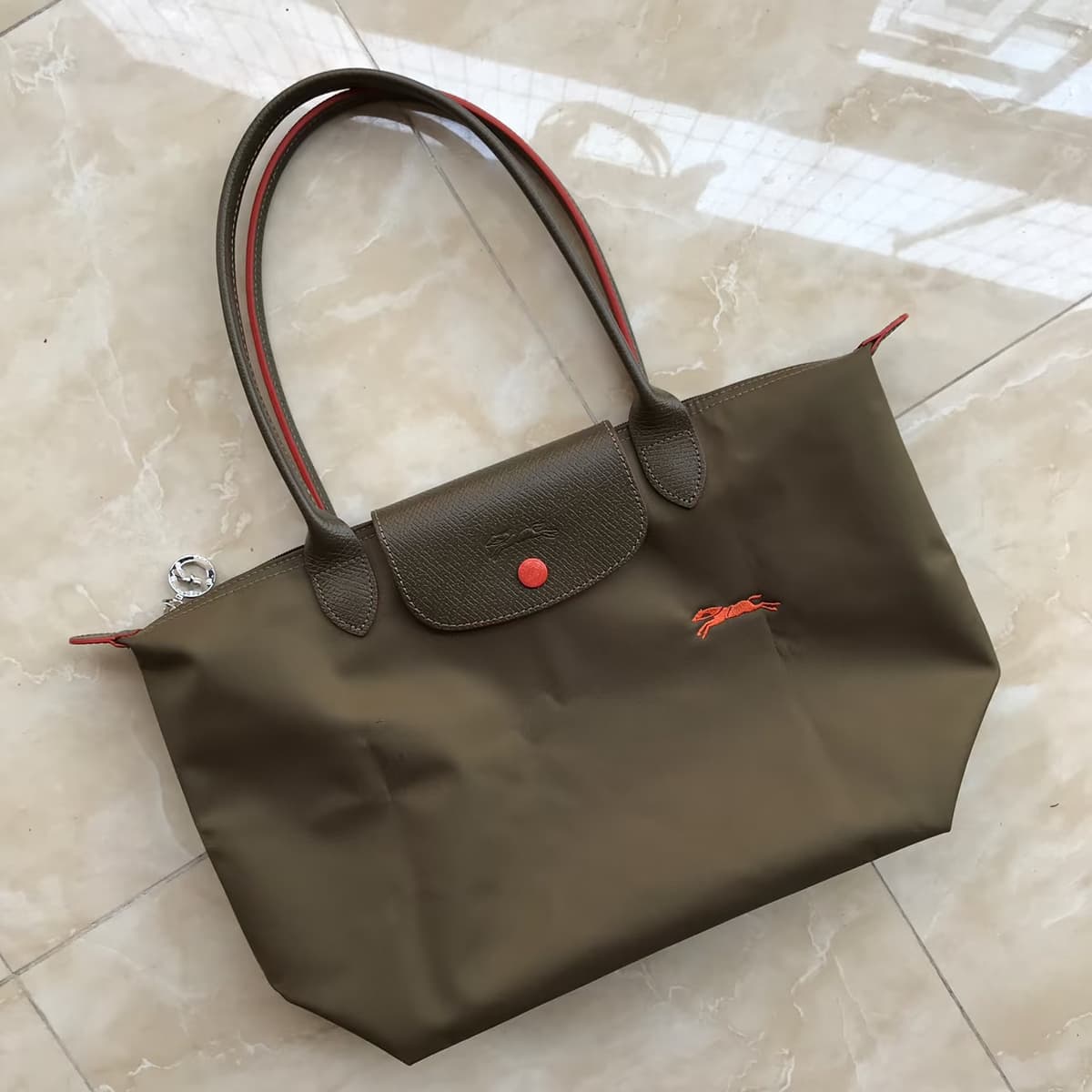 Anniversary olive green
