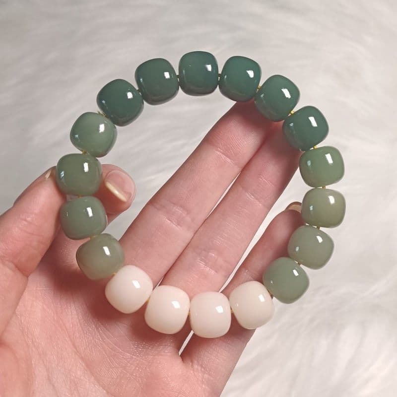 Green bead gradient 18