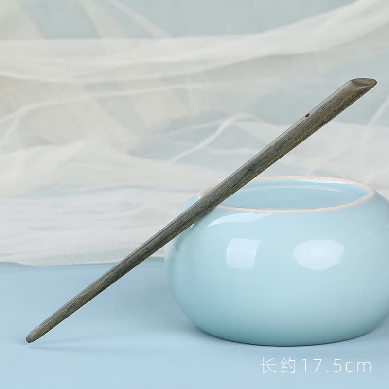 Green sandalwood B- early moon
