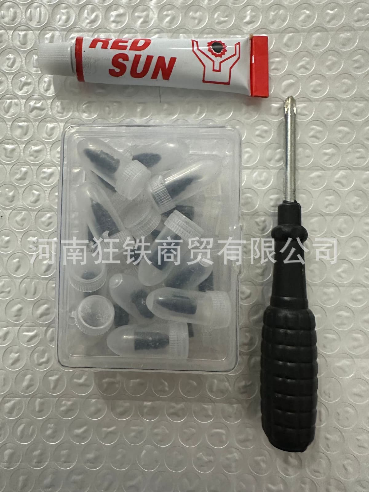 20 small (boxed, screwdriver, glue