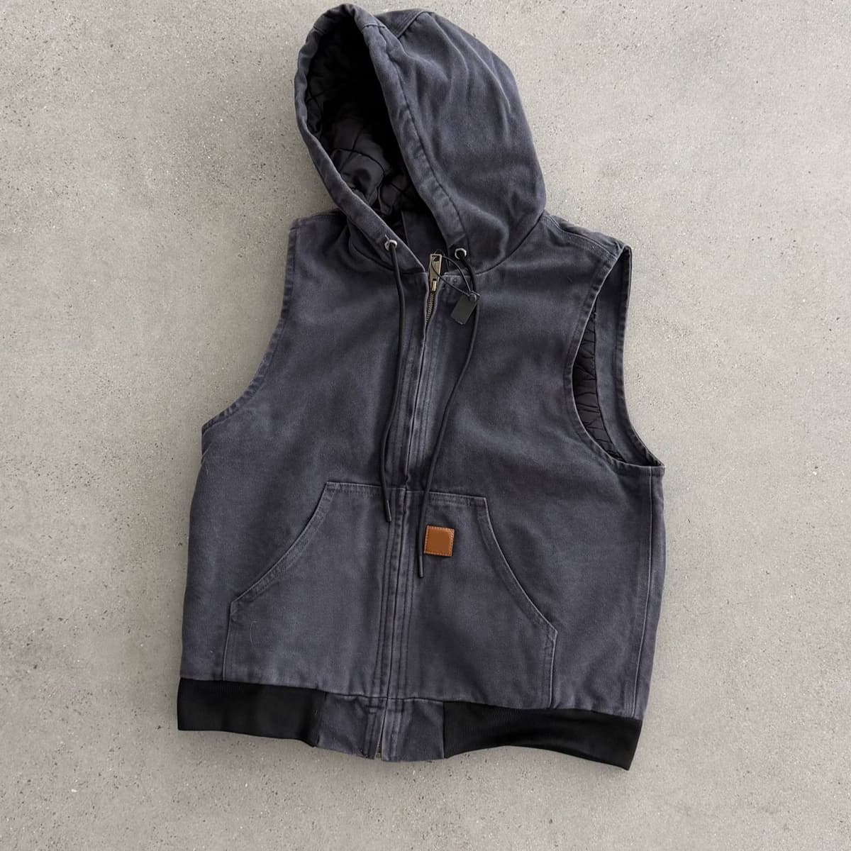 Vest gray