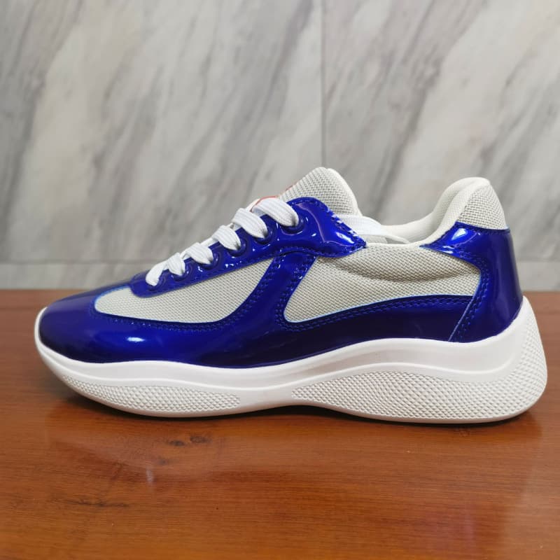 Yun prada blue glossy surface