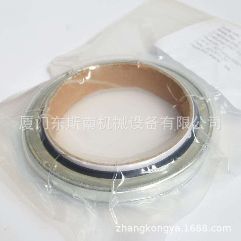 Wholesale Atlas Original Oil Seal Ga37 Screw Air Compressor with Compressed Equipment Accessories 1