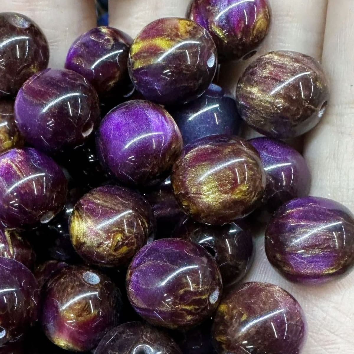 6 gilt oil painting beads resin round beads