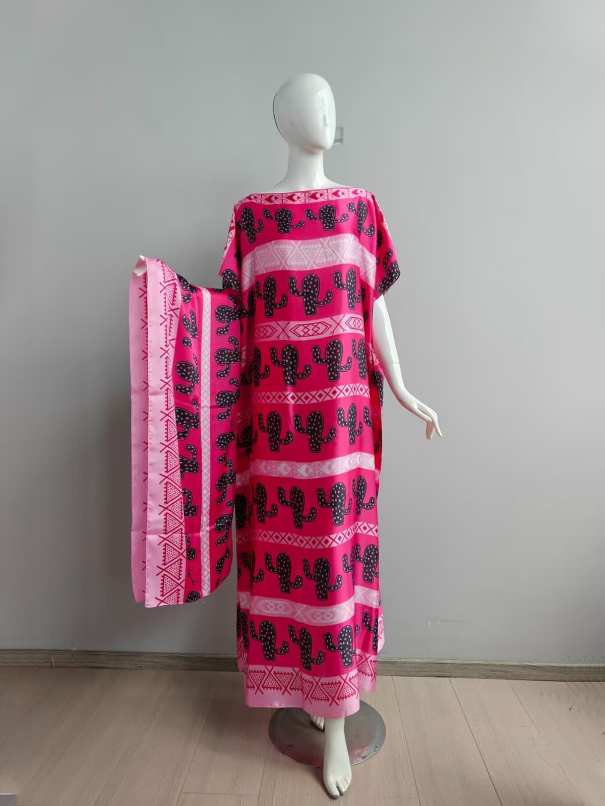 356-tribe geometry-rose red