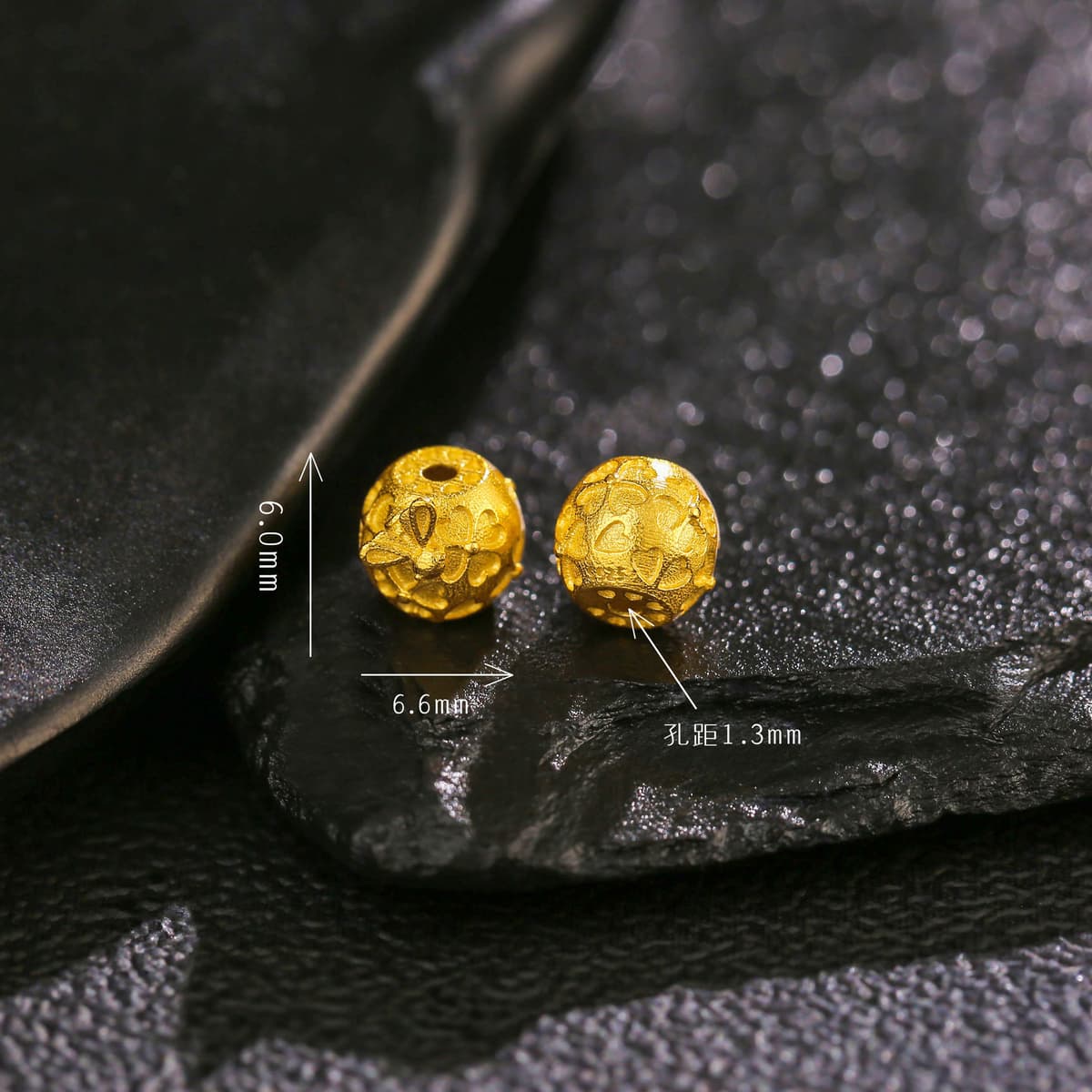 Clover butterfly beads