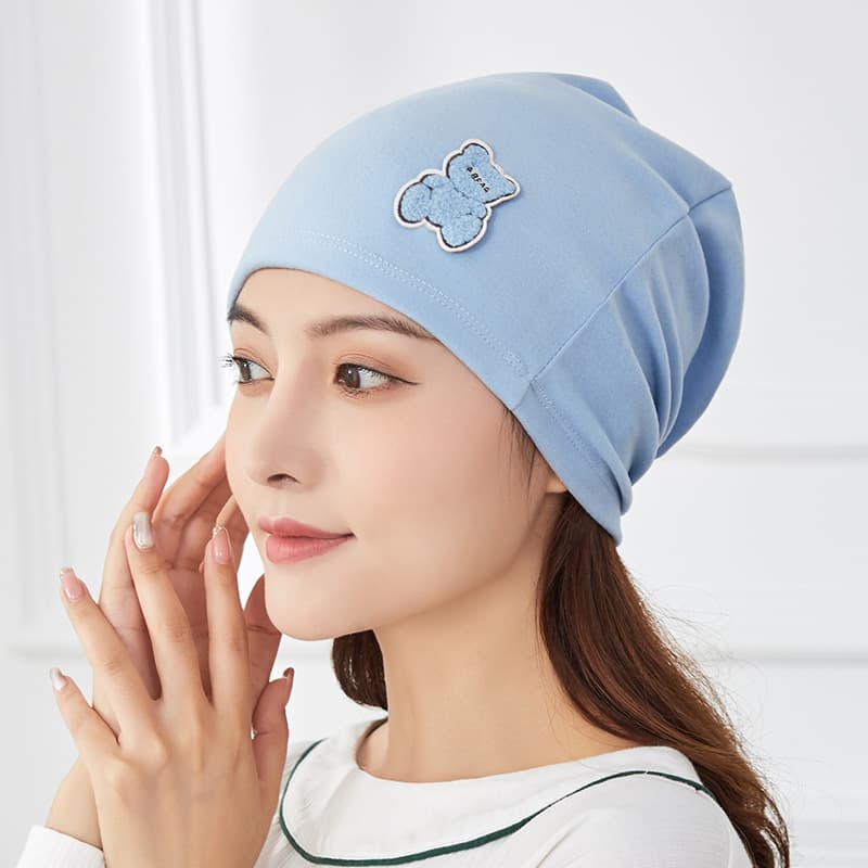 De Velvet Blue Moon Hat