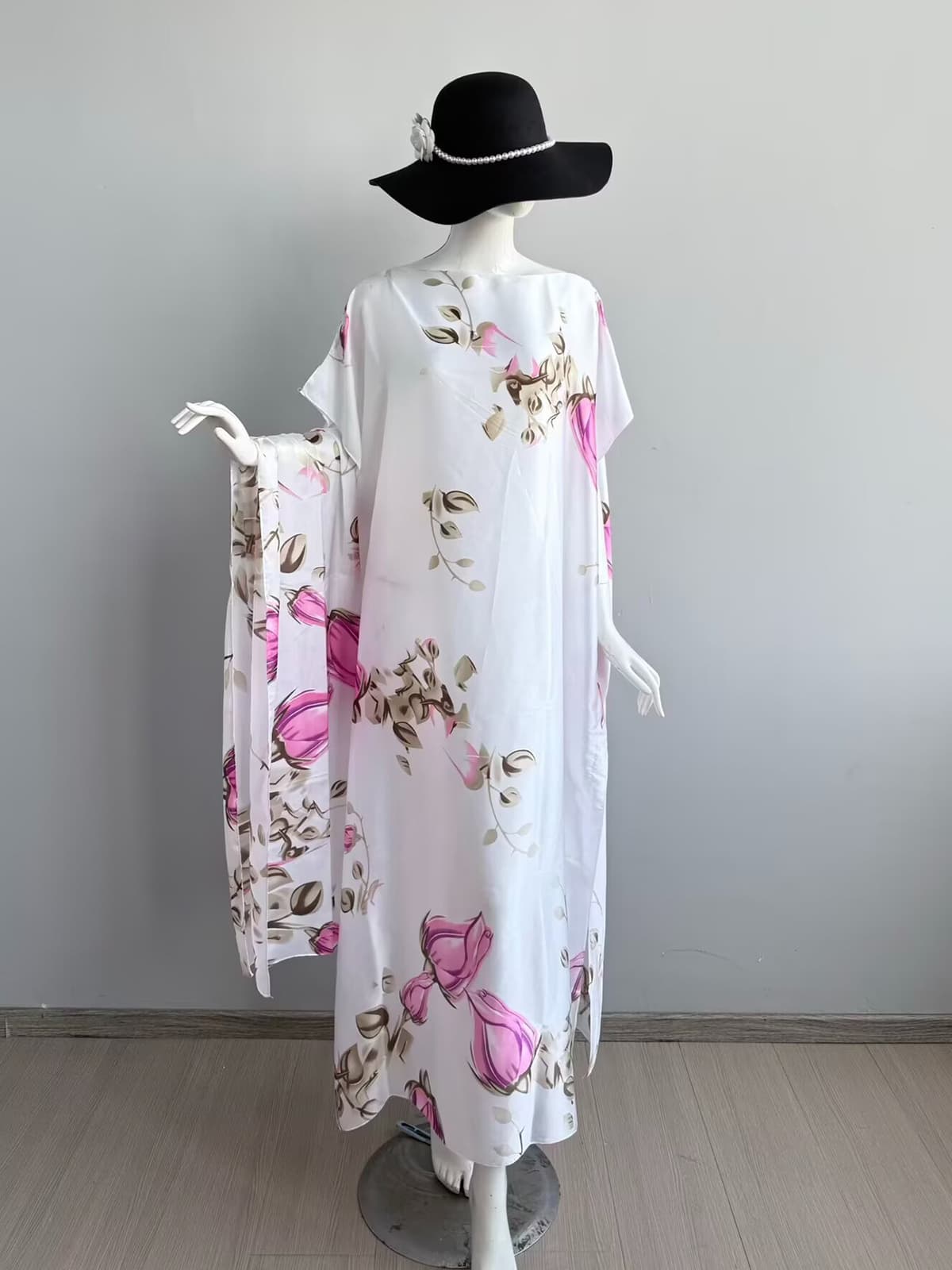 175-small rose in bud-pink and white