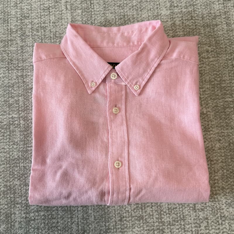 Pink-light blue label