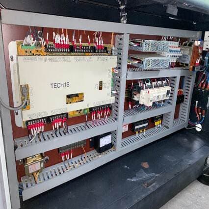İşlənmiş Huameida Hmd128M8-S servo inyeksiya qəlibləmə maşını (22 illik) 4