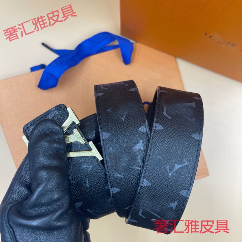 Black flower black bottom + l gold buckle