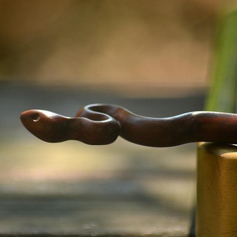 Red sandalwood snake hairpin