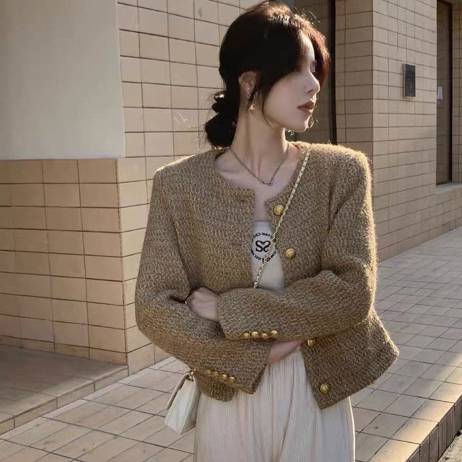 Champagne color