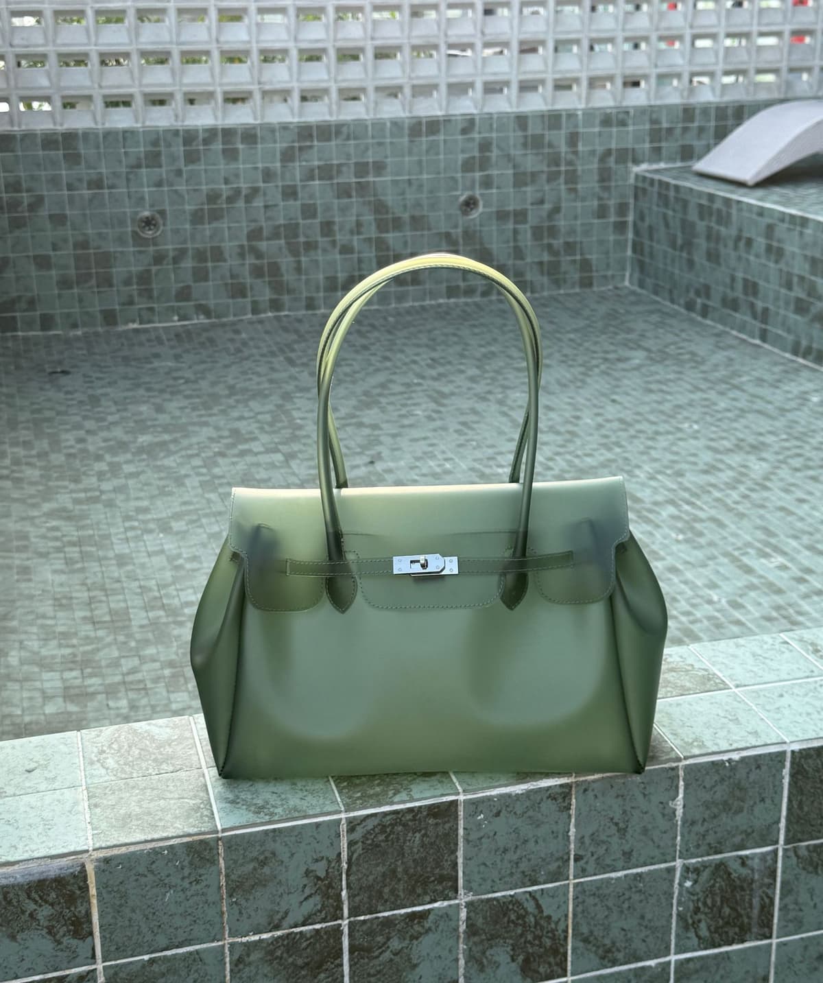 Tpu transparent military green (with nails on the bottom)