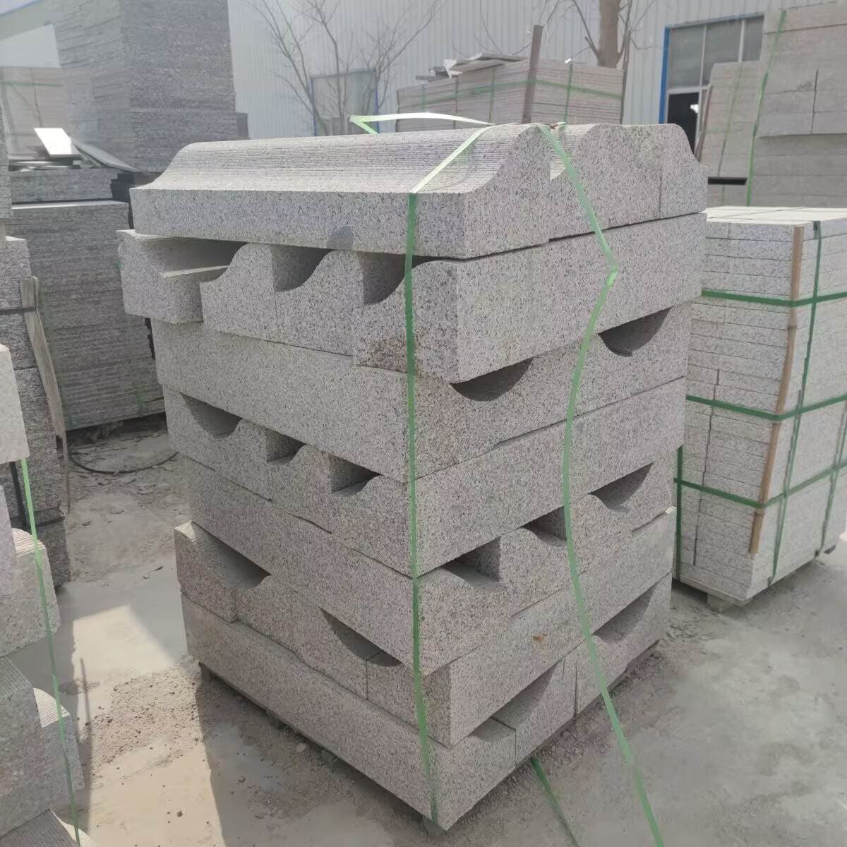 Sesame Gray Curb Stone Granite Stone Roadside Stone Outdoor Curbing Stone Side Stone Sesame White Garden Stone Manufacturer Wholesale 3