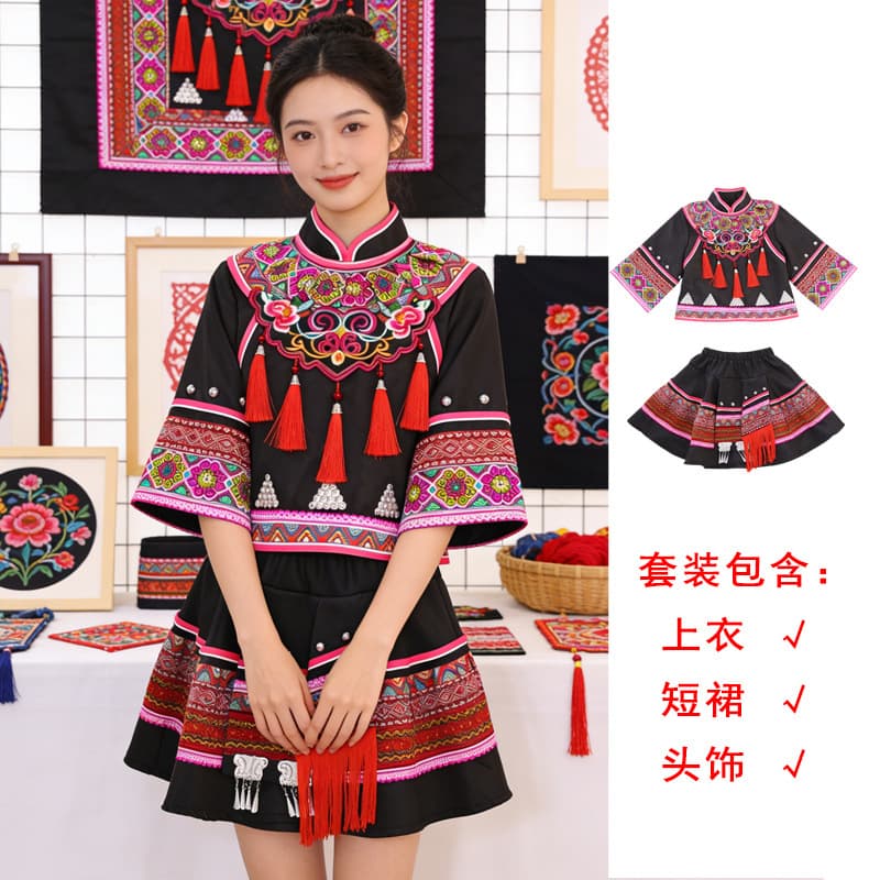 M069 red tassel brocade set [no headgear]