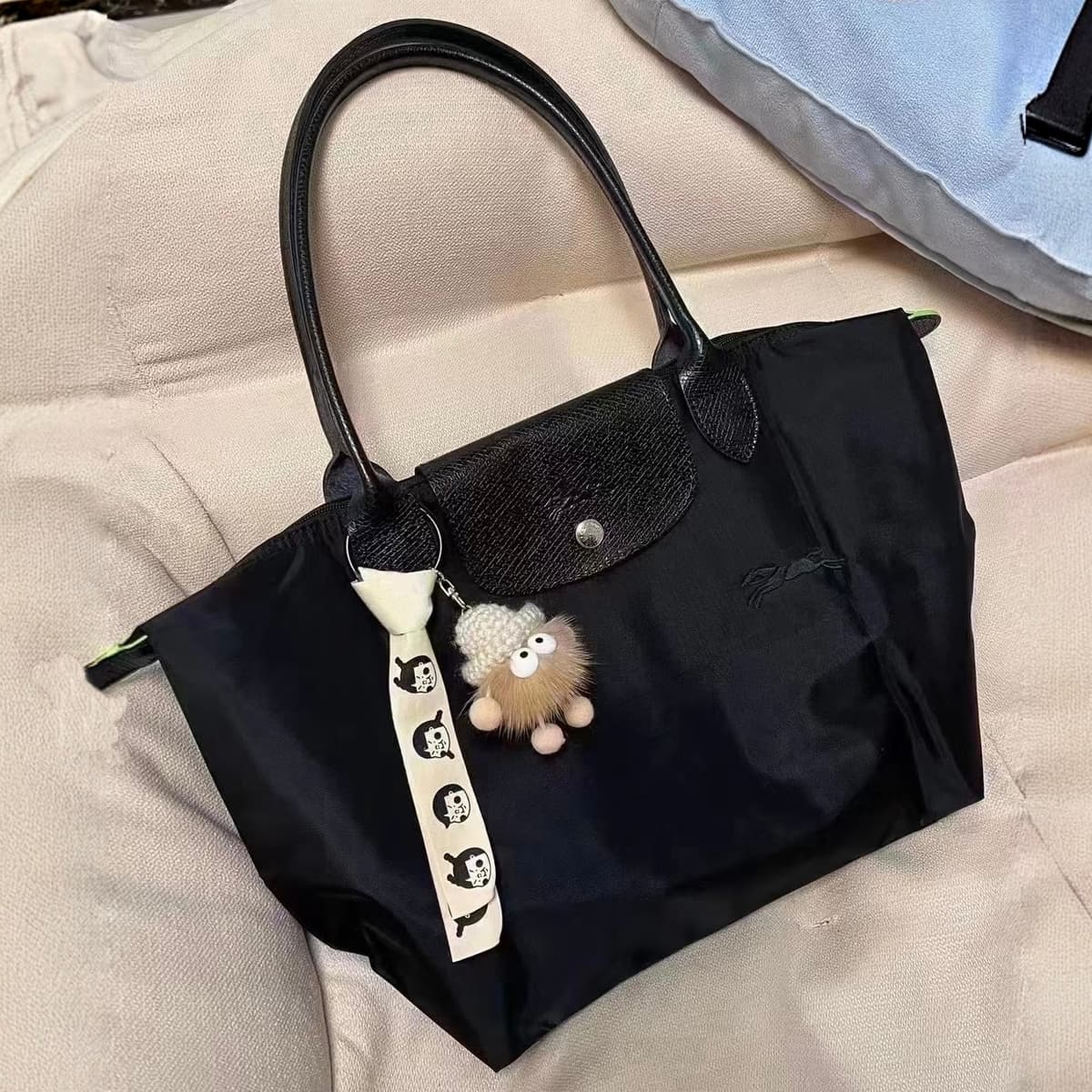 Environmentally friendly black