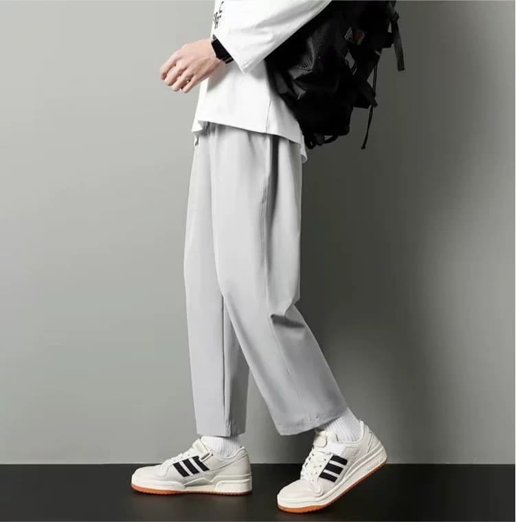 Four-sided straight pants light gray
