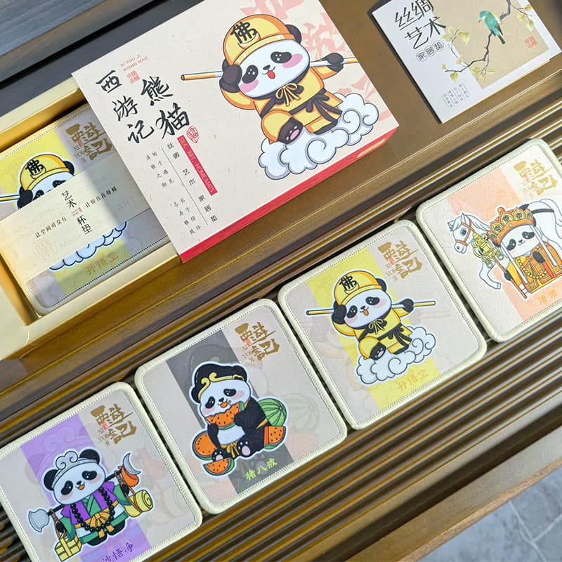 Journey to the west 4 pieces [gift box + gift bag + chinese and english]