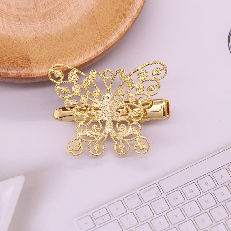 Butterfly cross clip gold