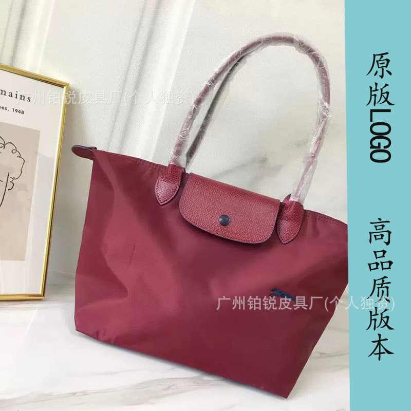 Anniversary wine red