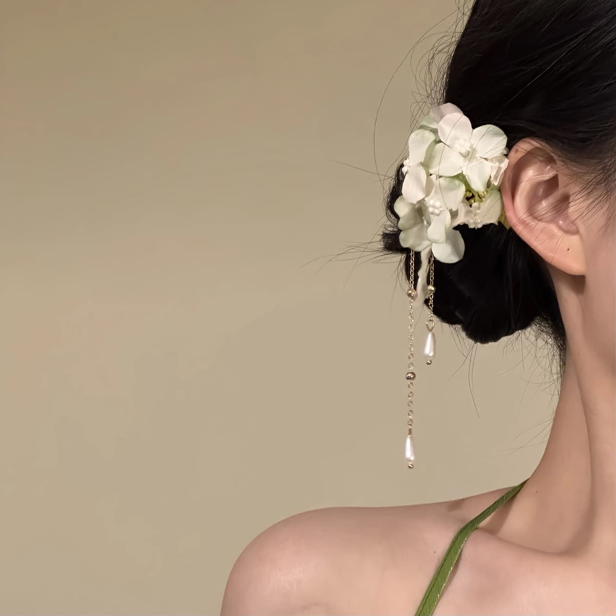 Green flower tassel hairpin