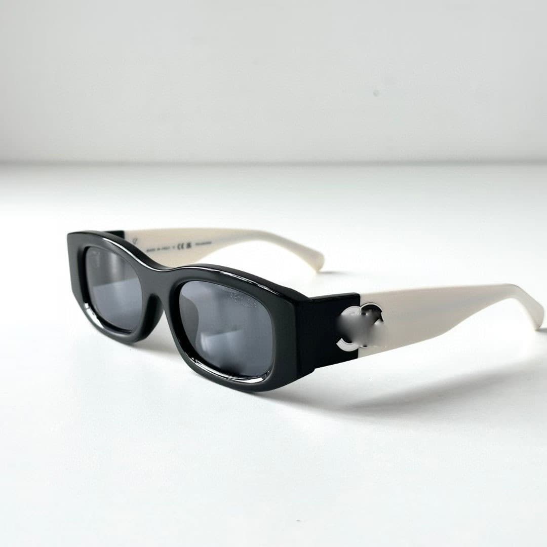 Black and white gray film